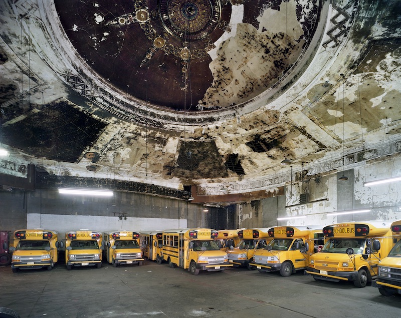 El STATE THEATRE de West Orange, Nueva Jersey, abrió sus puertas antes de 1934. Contaba con 981 asientos y hoy es un parking de autobuses.  - imagen 3
