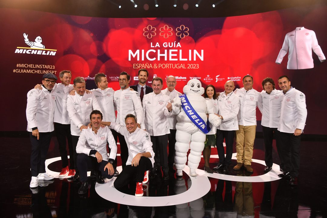 Foto conjunto premiados Guia Michelin 2023