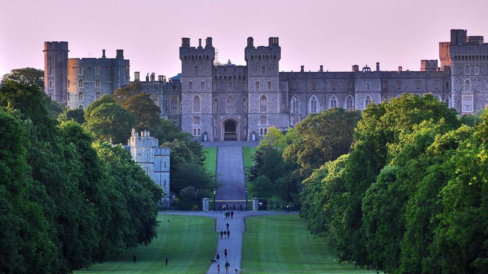 Nueve días recorriendo los castillos reales más memorables de Reino Unido