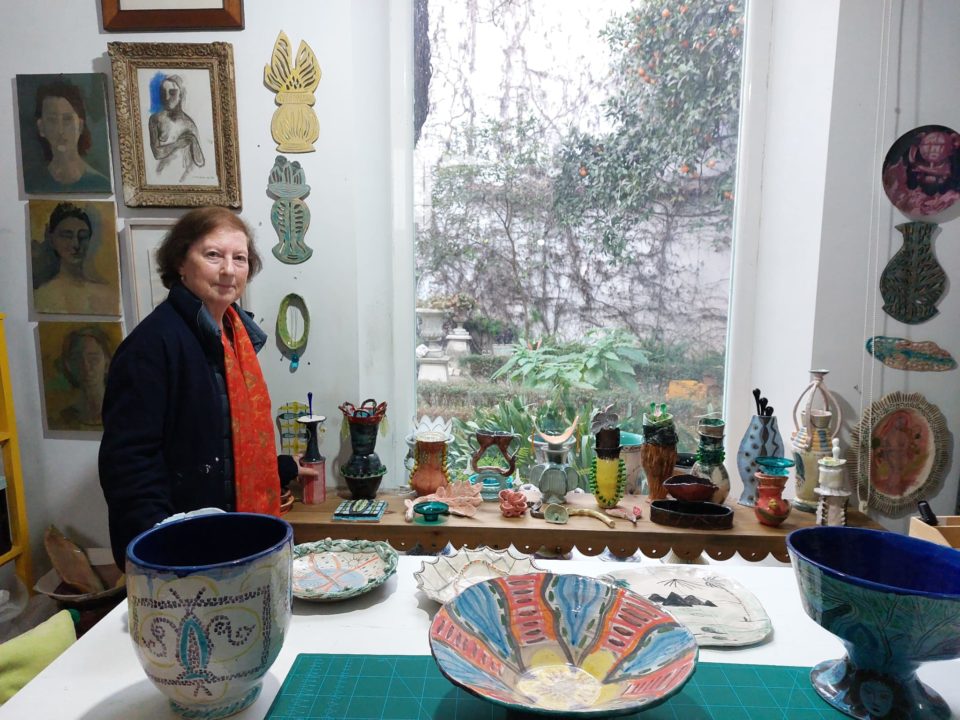 La artista Concha Ybarra, experta en cerámica.