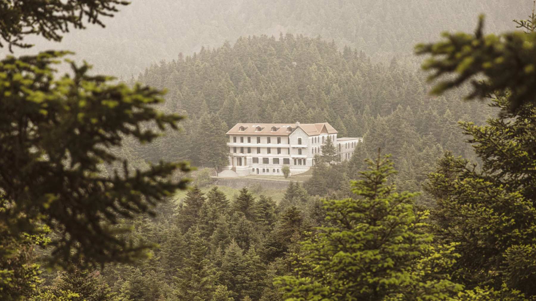 Hotel Manna, escondido en los bosques de Arcadia, Grecia.