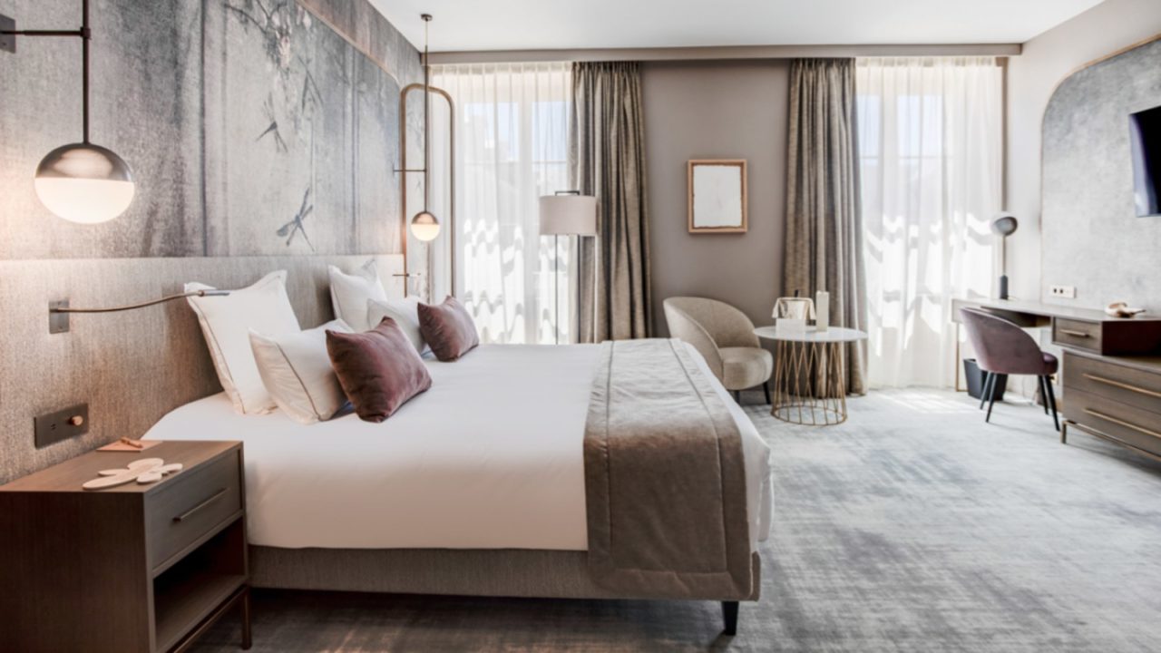 habitación triple de lujo del hotel Fleur de Loire, de 35 metros cuadrados.